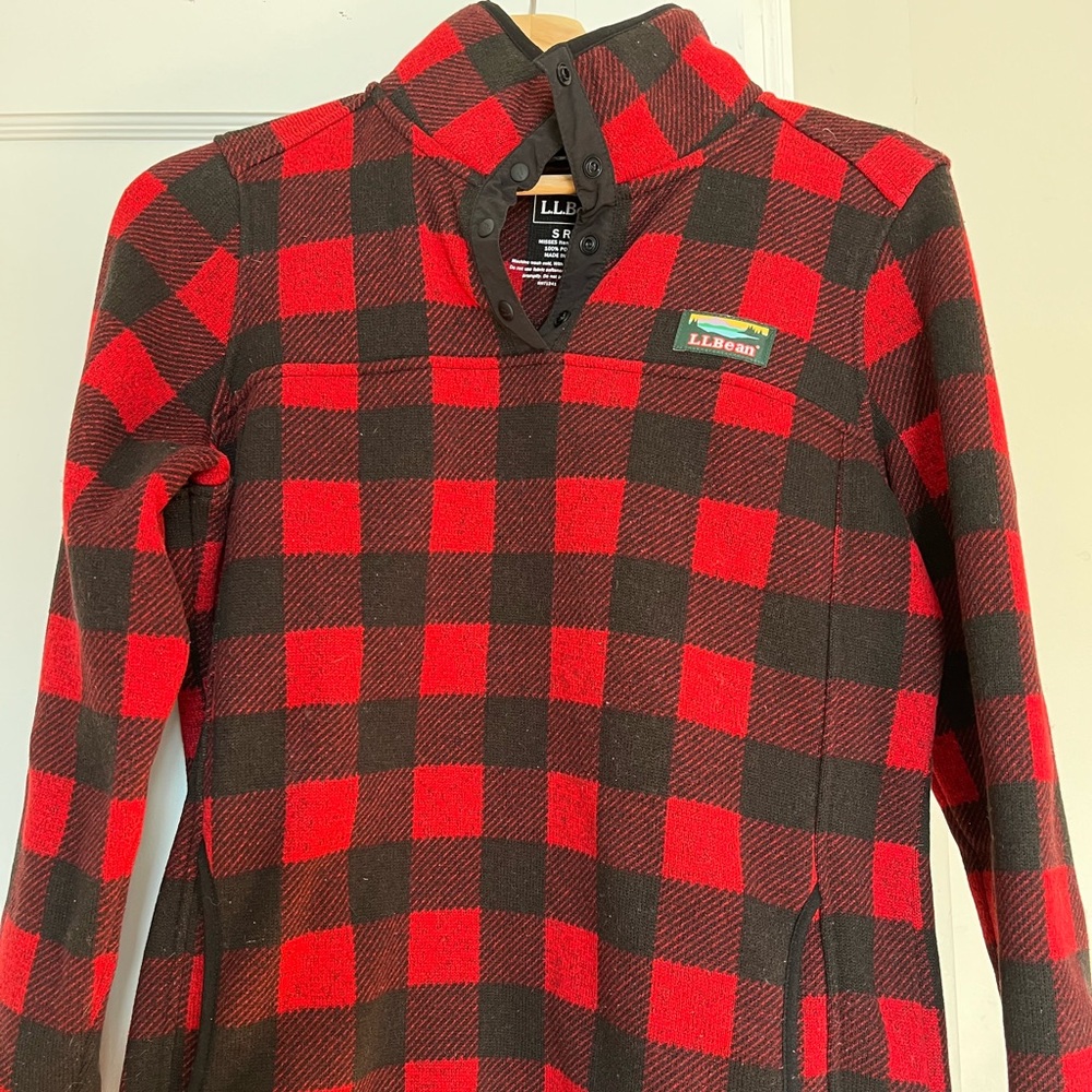 L.L. Bean pullover fleece